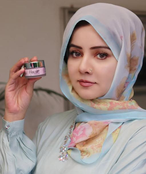 Haya Beauty Cream By Rabi Pirzada Advanced Whitening & Glowing Skin for Men & Women - 30g